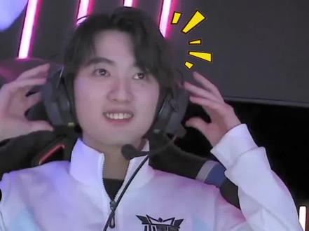 来了❗深圳 Ninjas in Pyjamas 俱乐部正式宣布：前 S9 冠军中单 Doinb 以自由球员身份加盟！