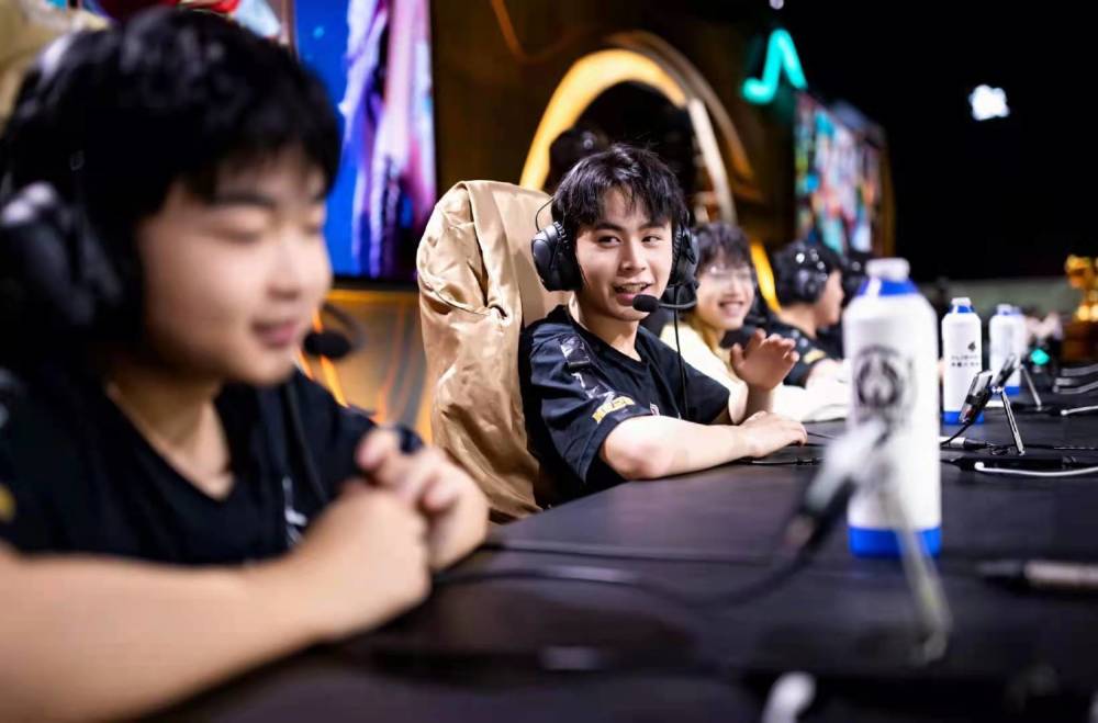 CSGO EPL S16：力克强敌！G2 2-0击败 FaZe